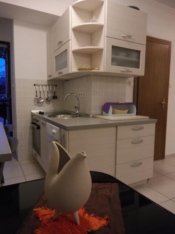 Apartments Zovko Tucepi Luaran gambar