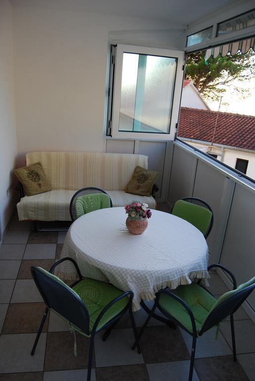 Apartments Zovko Tucepi Luaran gambar