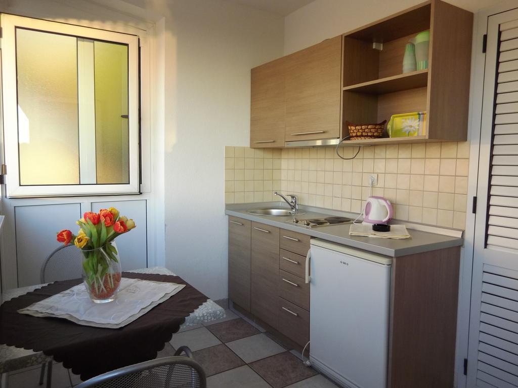 Apartments Zovko Tucepi Luaran gambar