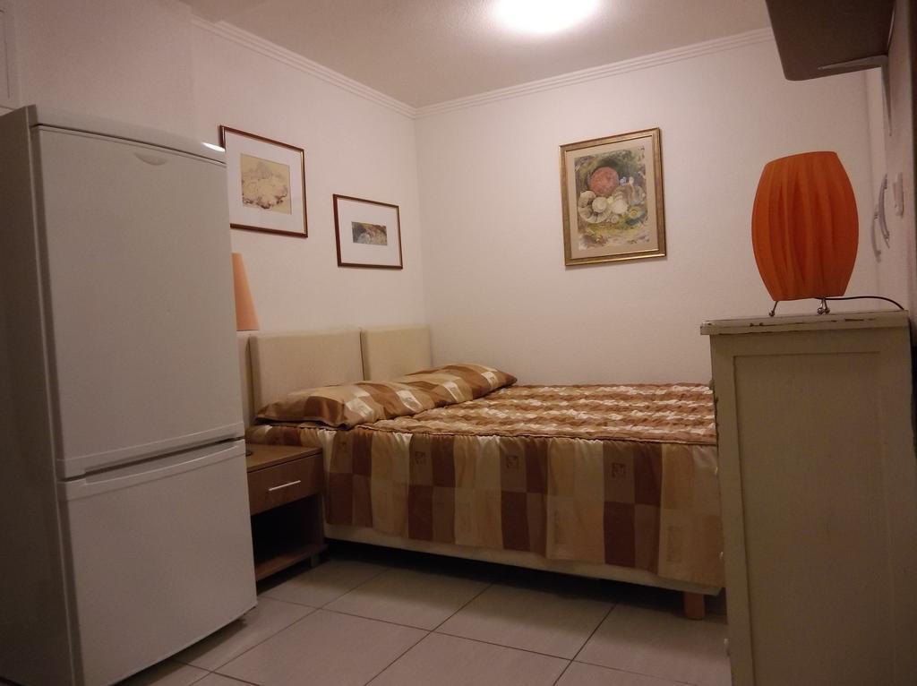 Apartments Zovko Tucepi Luaran gambar