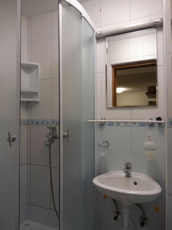 Apartments Zovko Tucepi Luaran gambar